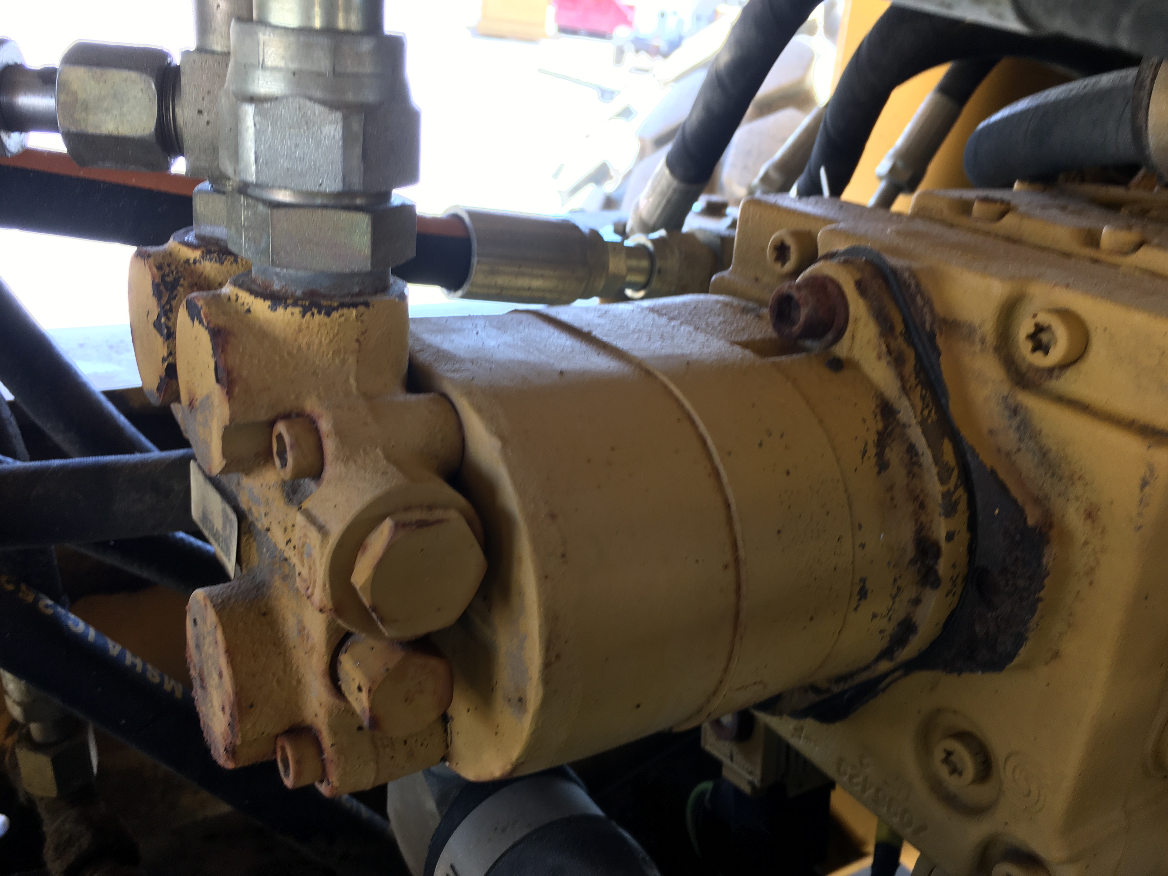 ./imagenes/INVOICE/2019/16609/COMPACTADOR CAT_CS433E (39).JPG